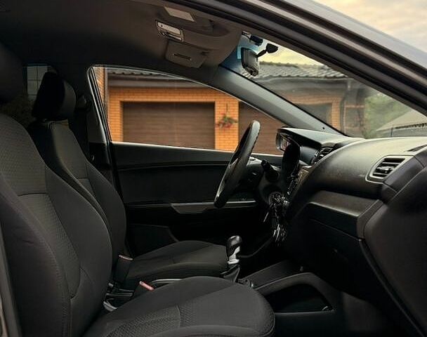 Серый Киа Рио, объемом двигателя 1.4 л и пробегом 91 тыс. км за 8450 $, фото 24 на Automoto.ua