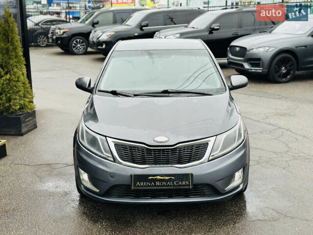 Серый Киа Рио, объемом двигателя 1.4 л и пробегом 245 тыс. км за 5900 $, фото 7 на Automoto.ua