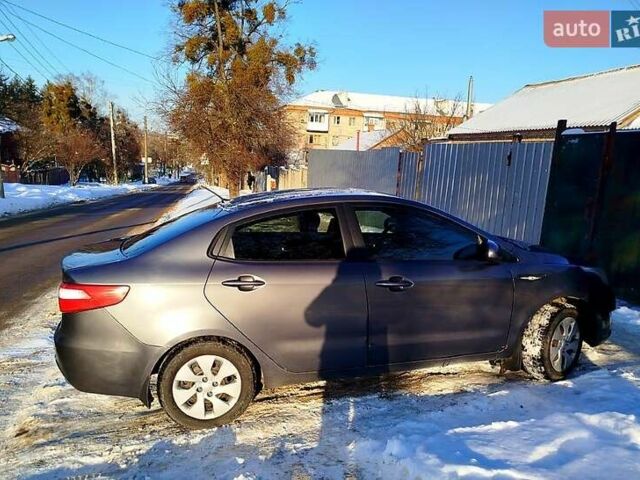 Серый Киа Рио, объемом двигателя 1.4 л и пробегом 25 тыс. км за 5500 $, фото 1 на Automoto.ua