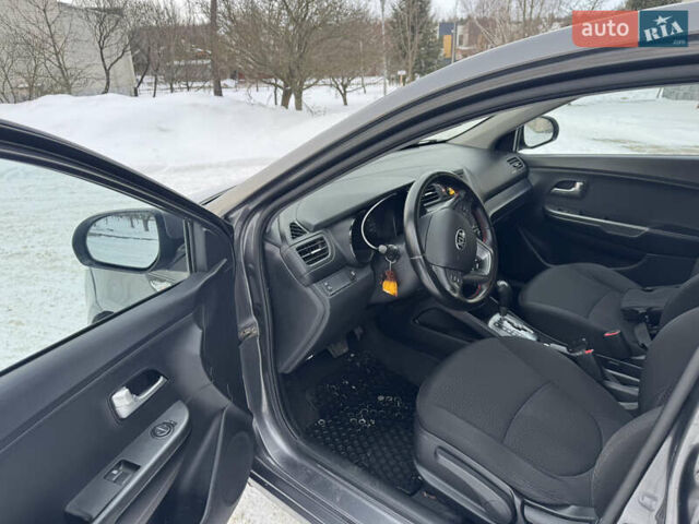 Серый Киа Рио, объемом двигателя 1.4 л и пробегом 260 тыс. км за 7799 $, фото 8 на Automoto.ua