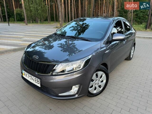 Серый Киа Рио, объемом двигателя 1.4 л и пробегом 87 тыс. км за 8950 $, фото 4 на Automoto.ua