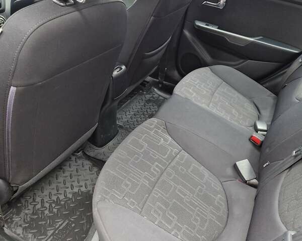 Сірий Кіа Ріо, об'ємом двигуна 1.59 л та пробігом 186 тис. км за 8500 $, фото 8 на Automoto.ua
