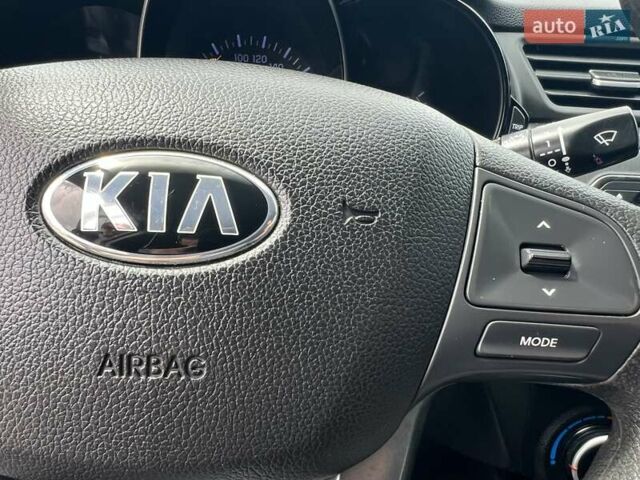 Сірий Кіа Ріо, об'ємом двигуна 1.4 л та пробігом 158 тис. км за 7799 $, фото 8 на Automoto.ua
