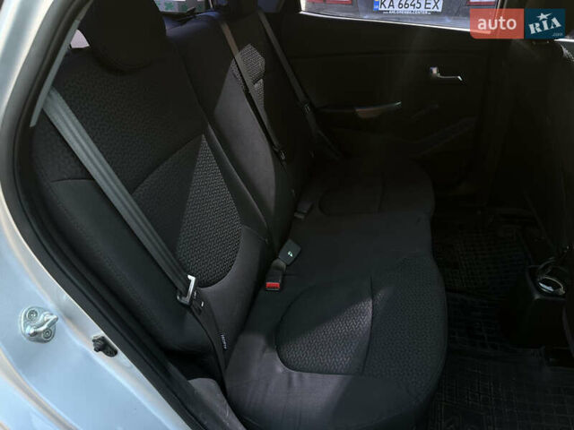 Сірий Кіа Ріо, об'ємом двигуна 1.4 л та пробігом 154 тис. км за 6900 $, фото 9 на Automoto.ua