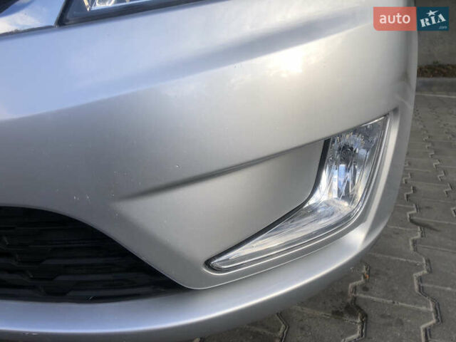 Серый Киа Рио, объемом двигателя 1.4 л и пробегом 90 тыс. км за 9200 $, фото 19 на Automoto.ua