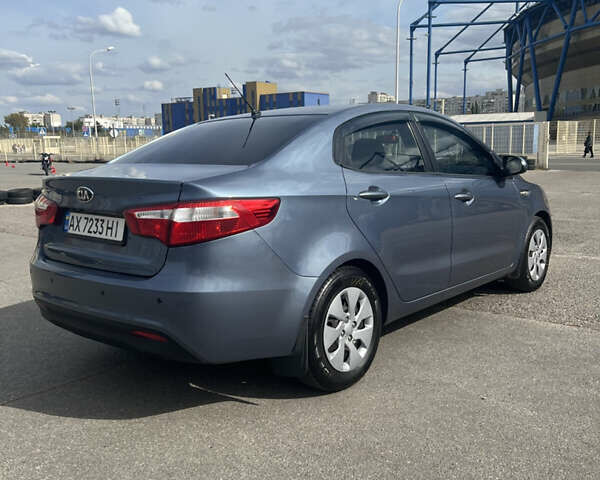 Сірий Кіа Ріо, об'ємом двигуна 1.4 л та пробігом 183 тис. км за 7800 $, фото 5 на Automoto.ua