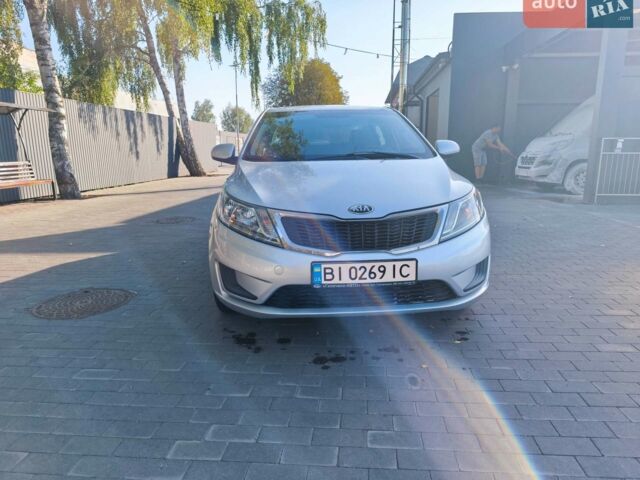 Сірий Кіа Ріо, об'ємом двигуна 1.4 л та пробігом 176 тис. км за 7899 $, фото 5 на Automoto.ua