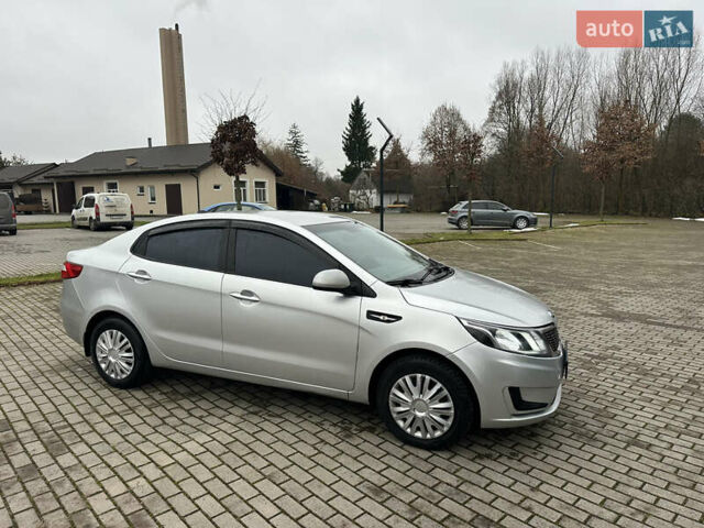 Серый Киа Рио, объемом двигателя 1.4 л и пробегом 191 тыс. км за 6400 $, фото 21 на Automoto.ua