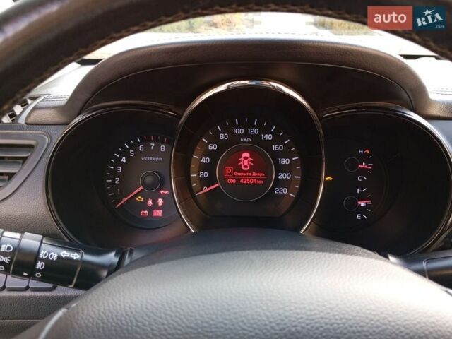 Серый Киа Рио, объемом двигателя 1.59 л и пробегом 42 тыс. км за 12000 $, фото 10 на Automoto.ua