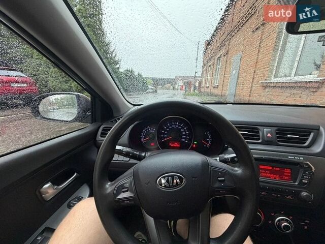 Серый Киа Рио, объемом двигателя 1.6 л и пробегом 148 тыс. км за 7400 $, фото 14 на Automoto.ua