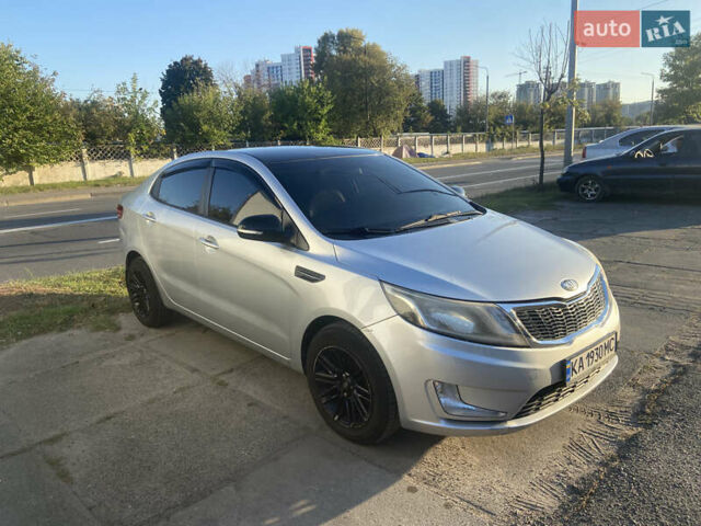 Сірий Кіа Ріо, об'ємом двигуна 1.59 л та пробігом 176 тис. км за 8300 $, фото 1 на Automoto.ua