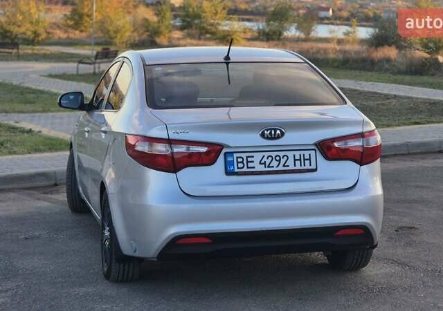 Киа Рио 2013 в Николаеве на Automoto.ua Серый Киа Рио, объемом двигателя 1.6 л и пробегом 177 тыс. км за 8499 $, фото 17 на Automoto.ua