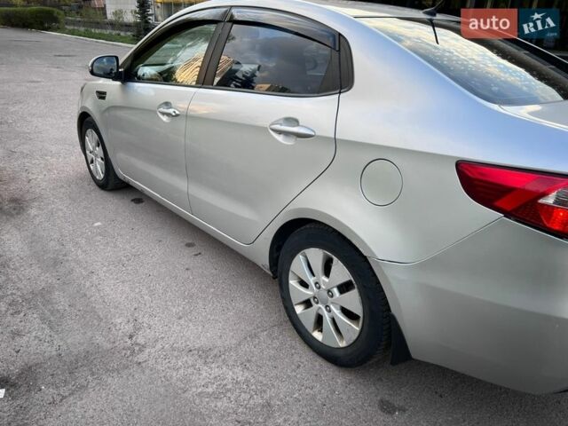 Серый Киа Рио, объемом двигателя 1.6 л и пробегом 292 тыс. км за 6700 $, фото 8 на Automoto.ua