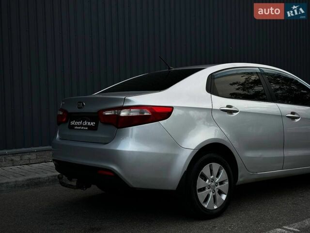 Серый Киа Рио, объемом двигателя 1.59 л и пробегом 232 тыс. км за 6999 $, фото 11 на Automoto.ua