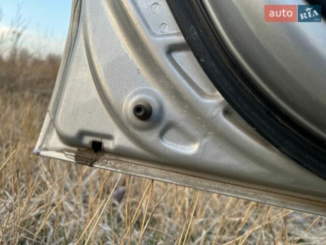 Серый Киа Рио, объемом двигателя 1.6 л и пробегом 25 тыс. км за 10200 $, фото 13 на Automoto.ua