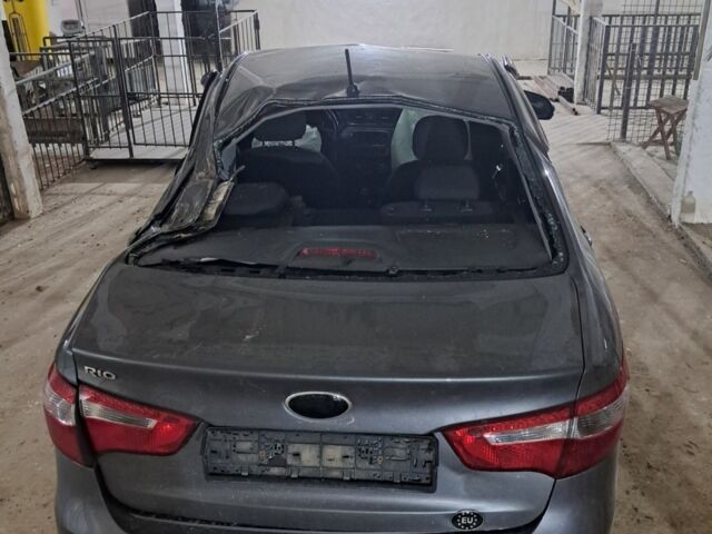 Сірий Кіа Ріо, об'ємом двигуна 1.6 л та пробігом 260 тис. км за 3500 $, фото 2 на Automoto.ua