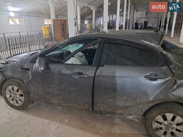 Серый Киа Рио, объемом двигателя 1.6 л и пробегом 260 тыс. км за 3700 $, фото 3 на Automoto.ua