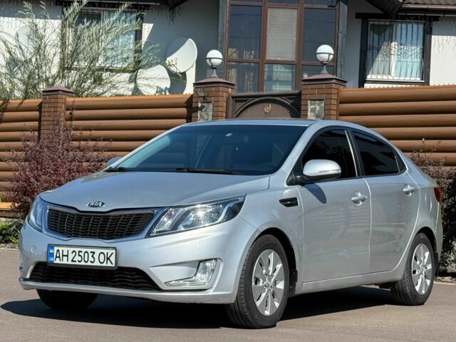Серый Киа Рио, объемом двигателя 1.6 л и пробегом 131 тыс. км за 8800 $, фото 4 на Automoto.ua