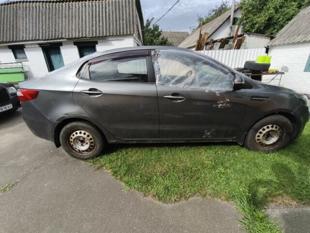 Сірий Кіа Ріо, об'ємом двигуна 1.6 л та пробігом 120 тис. км за 3500 $, фото 5 на Automoto.ua