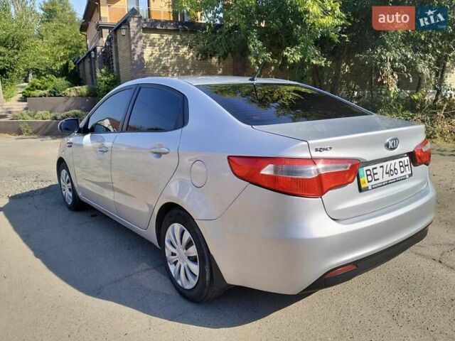 Сірий Кіа Ріо, об'ємом двигуна 1.59 л та пробігом 253 тис. км за 7999 $, фото 2 на Automoto.ua