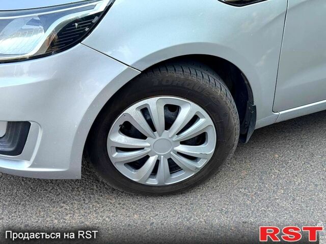Сірий Кіа Ріо, об'ємом двигуна 1.4 л та пробігом 230 тис. км за 5799 $, фото 3 на Automoto.ua