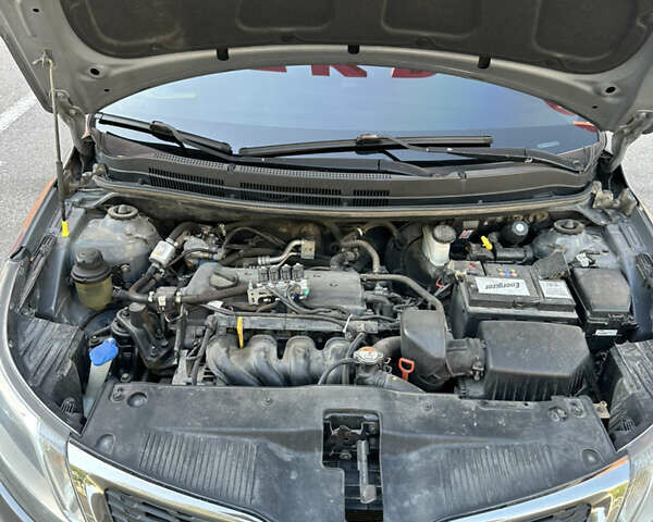 Серый Киа Рио, объемом двигателя 1.4 л и пробегом 137 тыс. км за 8300 $, фото 11 на Automoto.ua