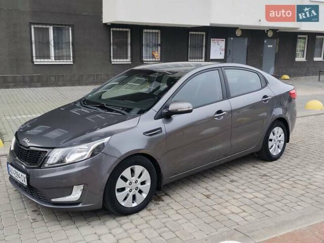Киа Рио 2013 в Харькове на Automoto.ua Серый Киа Рио, объемом двигателя 1.6 л и пробегом 146 тыс. км за 8200 $, фото 11 на Automoto.ua