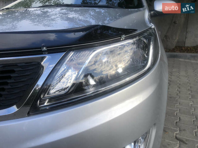 Серый Киа Рио, объемом двигателя 1.4 л и пробегом 90 тыс. км за 9200 $, фото 16 на Automoto.ua