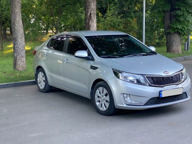 Сірий Кіа Ріо, об'ємом двигуна 1.6 л та пробігом 74 тис. км за 10300 $, фото 1 на Automoto.ua