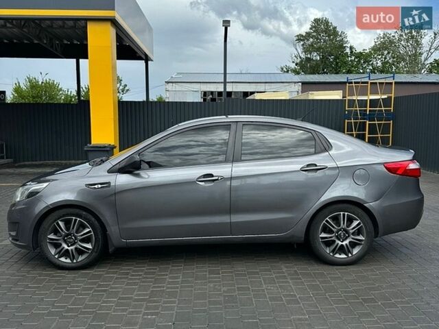 Серый Киа Рио, объемом двигателя 1.4 л и пробегом 146 тыс. км за 7900 $, фото 4 на Automoto.ua