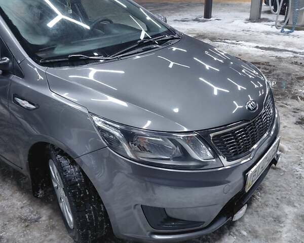Серый Киа Рио, объемом двигателя 1.4 л и пробегом 170 тыс. км за 7700 $, фото 2 на Automoto.ua
