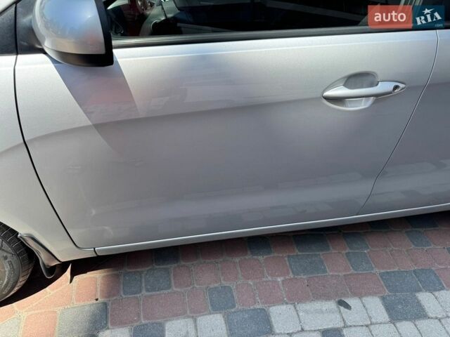 Сірий Кіа Ріо, об'ємом двигуна 1.4 л та пробігом 113 тис. км за 8350 $, фото 88 на Automoto.ua
