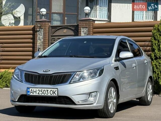 Серый Киа Рио, объемом двигателя 1.59 л и пробегом 131 тыс. км за 8800 $, фото 5 на Automoto.ua