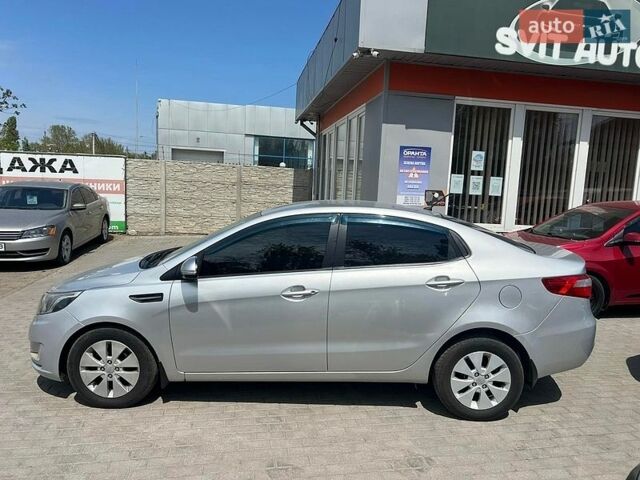Серый Киа Рио, объемом двигателя 1.6 л и пробегом 232 тыс. км за 8400 $, фото 11 на Automoto.ua