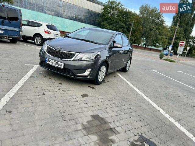 Серый Киа Рио, объемом двигателя 1.6 л и пробегом 190 тыс. км за 7000 $, фото 6 на Automoto.ua