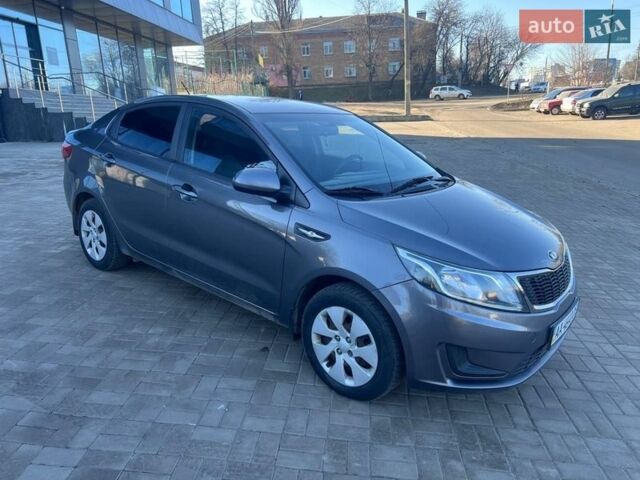 Серый Киа Рио, объемом двигателя 1.4 л и пробегом 160 тыс. км за 6700 $, фото 3 на Automoto.ua