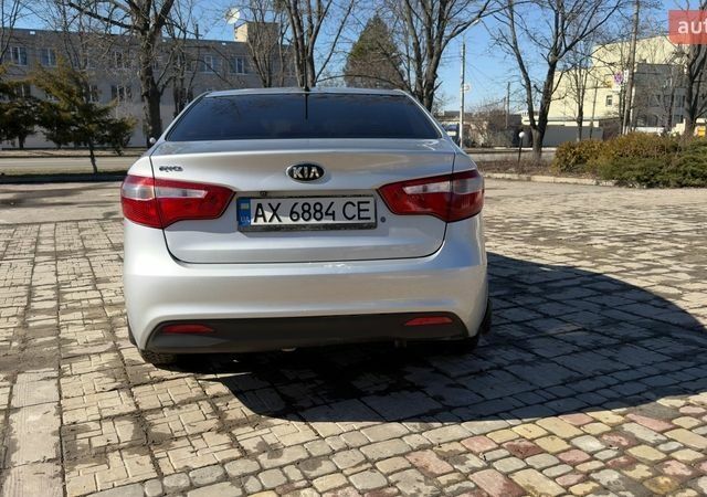 Серый Киа Рио, объемом двигателя 1.4 л и пробегом 156 тыс. км за 8500 $, фото 5 на Automoto.ua