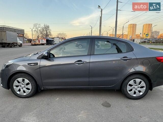 Серый Киа Рио, объемом двигателя 1.4 л и пробегом 103 тыс. км за 9000 $, фото 2 на Automoto.ua