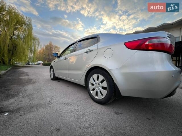 Серый Киа Рио, объемом двигателя 1.6 л и пробегом 292 тыс. км за 6700 $, фото 7 на Automoto.ua