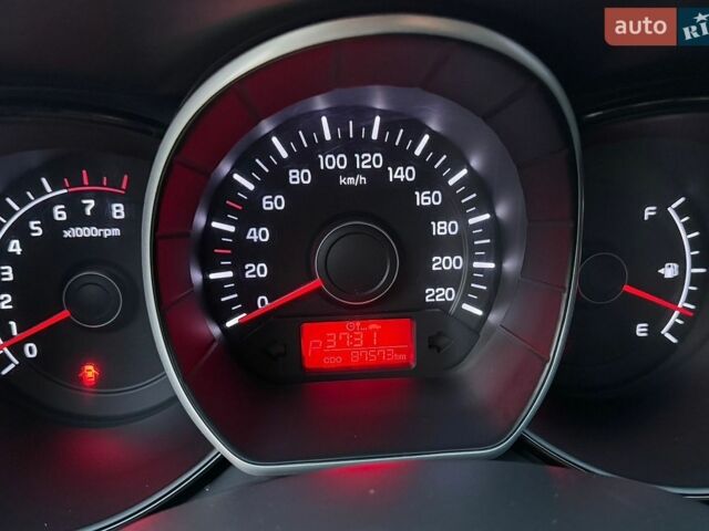 Серый Киа Рио, объемом двигателя 1.4 л и пробегом 87 тыс. км за 8950 $, фото 66 на Automoto.ua