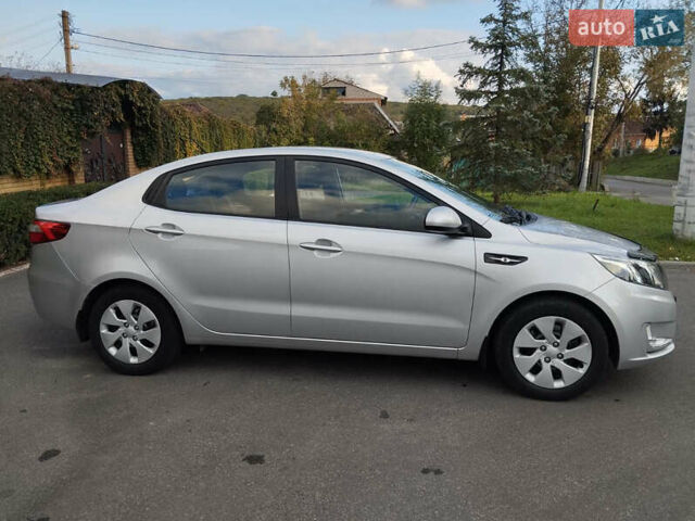 Серый Киа Рио, объемом двигателя 1.4 л и пробегом 90 тыс. км за 9200 $, фото 4 на Automoto.ua