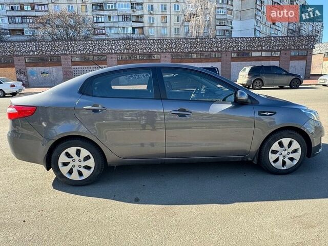 Серый Киа Рио, объемом двигателя 1.4 л и пробегом 103 тыс. км за 9000 $, фото 5 на Automoto.ua
