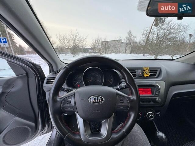 Серый Киа Рио, объемом двигателя 1.4 л и пробегом 260 тыс. км за 6950 $, фото 8 на Automoto.ua