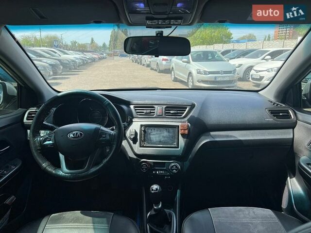 Серый Киа Рио, объемом двигателя 1.6 л и пробегом 232 тыс. км за 8400 $, фото 18 на Automoto.ua