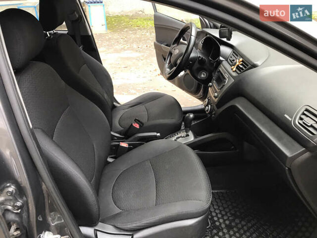 Кіа Ріо 2013 у Здолбунове на Automoto.ua Сірий Кіа Ріо, об'ємом двигуна 1.4 л та пробігом 257 тис. км за 6400 $, фото 17 на Automoto.ua