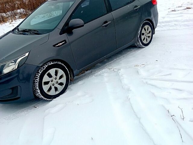 Сірий Кіа Ріо, об'ємом двигуна 1.4 л та пробігом 30000 тис. км за 5850 $, фото 7 на Automoto.ua