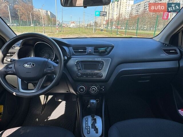 Серый Киа Рио, объемом двигателя 1.4 л и пробегом 103 тыс. км за 9000 $, фото 9 на Automoto.ua