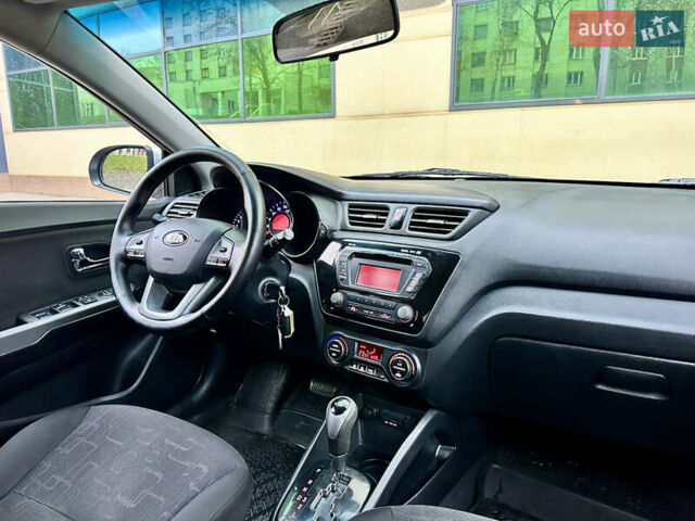 Серый Киа Рио, объемом двигателя 1.6 л и пробегом 168 тыс. км за 7800 $, фото 10 на Automoto.ua