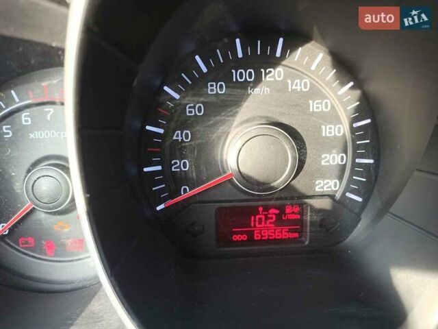 Серый Киа Рио, объемом двигателя 1.4 л и пробегом 70 тыс. км за 9000 $, фото 45 на Automoto.ua