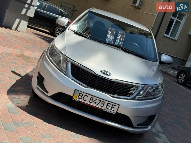 Сірий Кіа Ріо, об'ємом двигуна 1.4 л та пробігом 113 тис. км за 8350 $, фото 5 на Automoto.ua